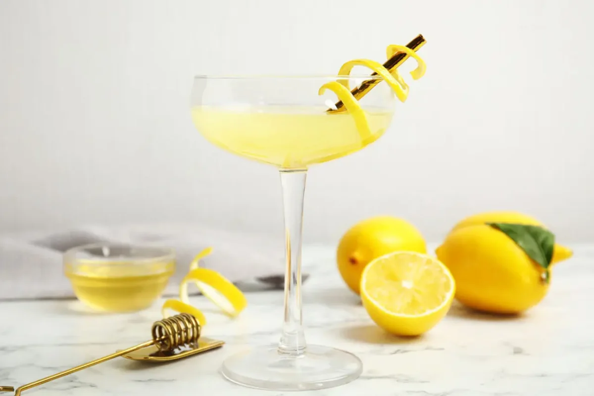 Bees Knees 9 Bees Knees cocktail